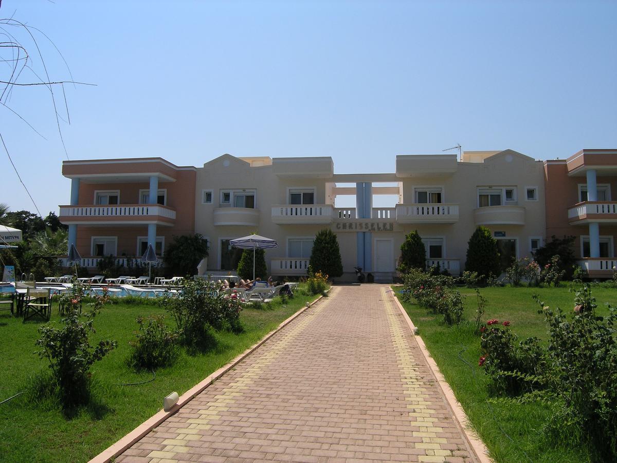 Chrisselen Hotel Platanias  Exterior photo